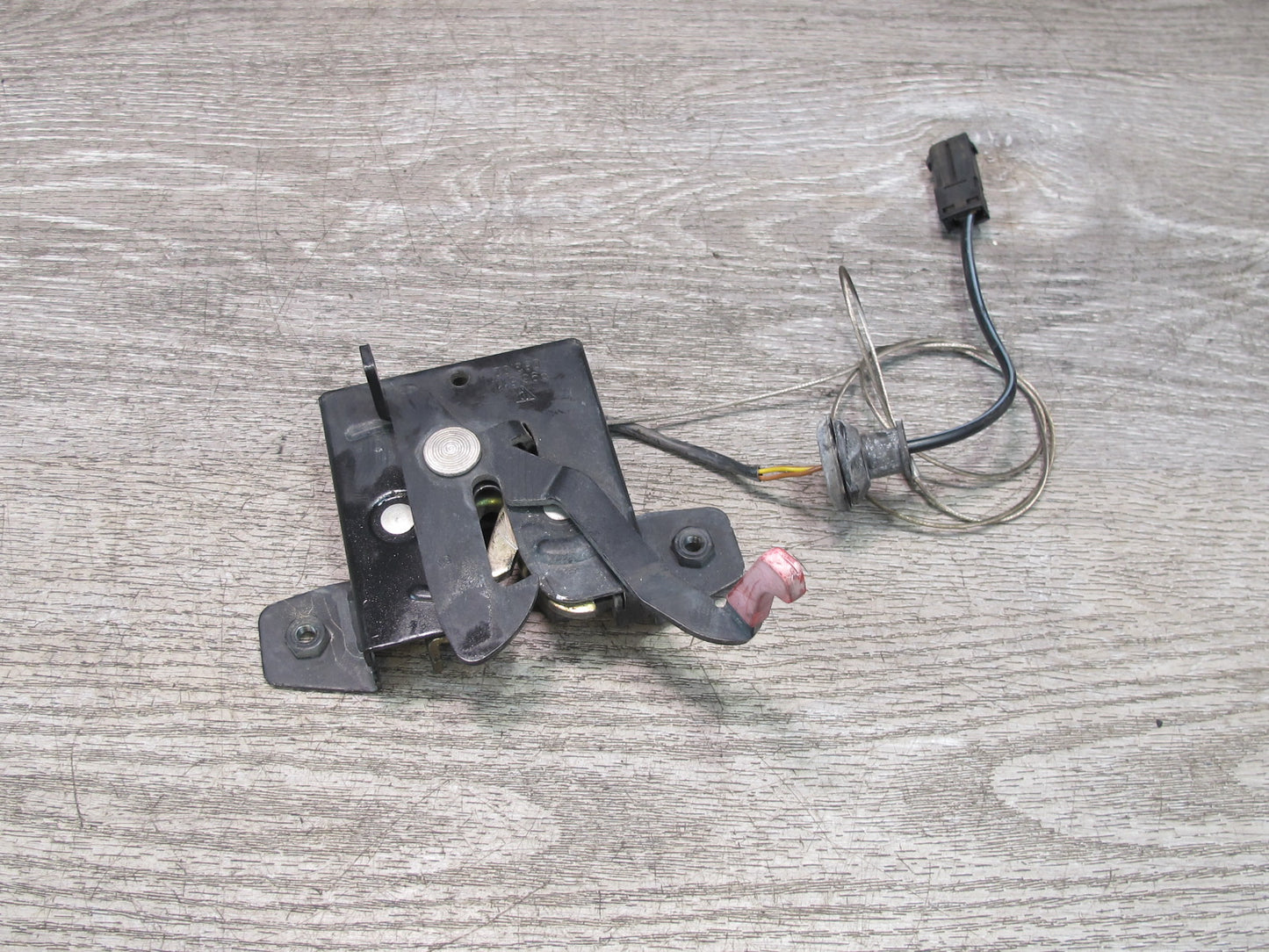 1997-2005 Porsche 911 Carrera 996 Front Hood Lock Latch 99651105302