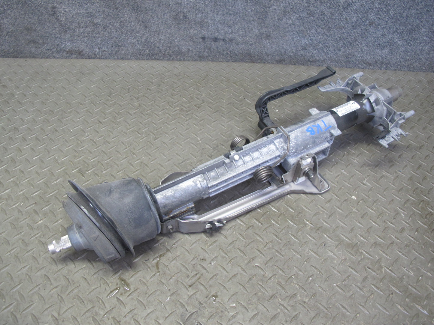 2008-2013 BMW E90 E91 E92 E93 M3 328i 335i Steering Column w Shaft 6780274
