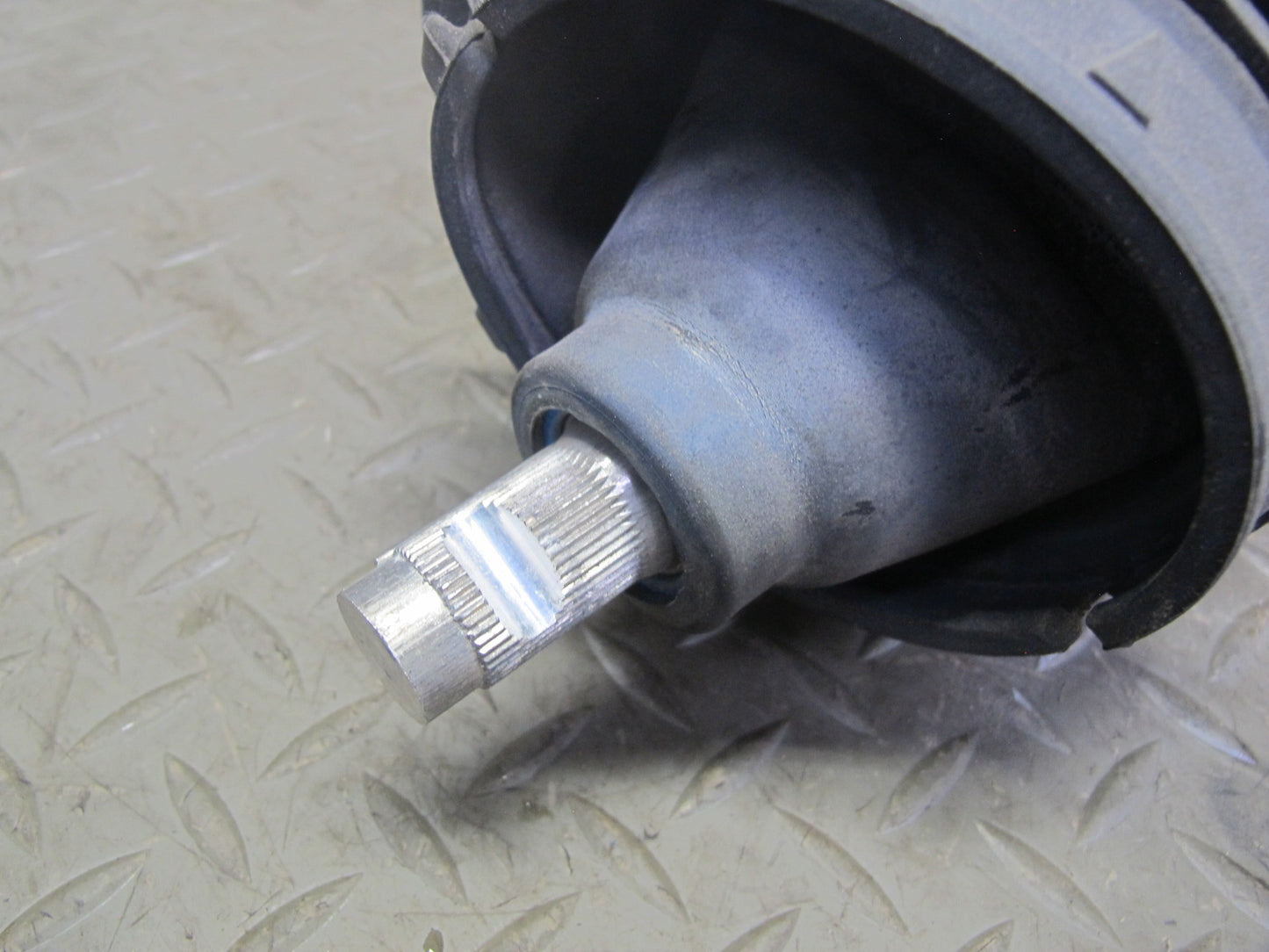 2008-2013 BMW E90 E91 E92 E93 M3 328i 335i Steering Column w Shaft 6780274