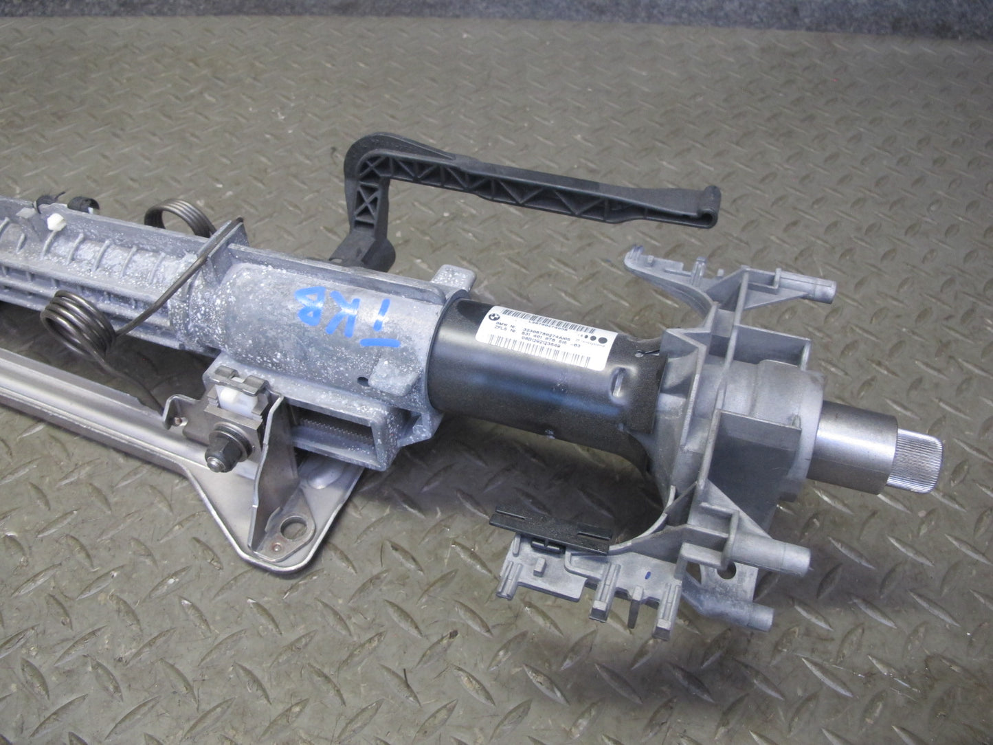 2008-2013 BMW E90 E91 E92 E93 M3 328i 335i Steering Column w Shaft 6780274