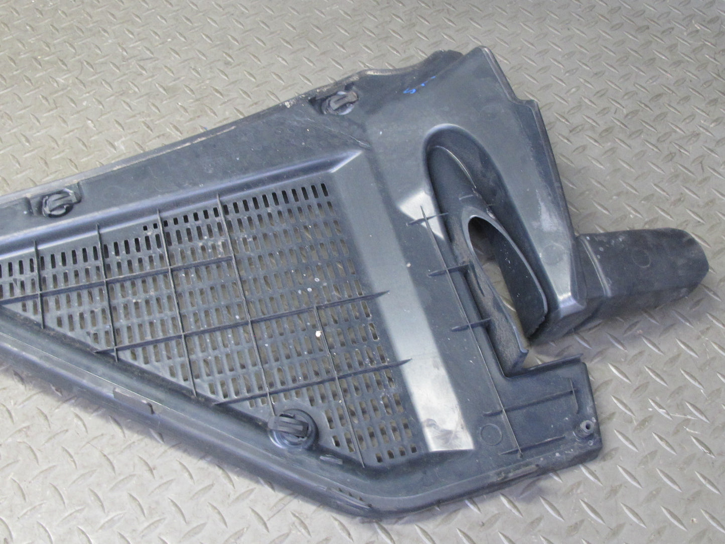 08-14 BMW E71 E72 X6 X6M Front Windshield Left & Right Vent Cowl Grille Set