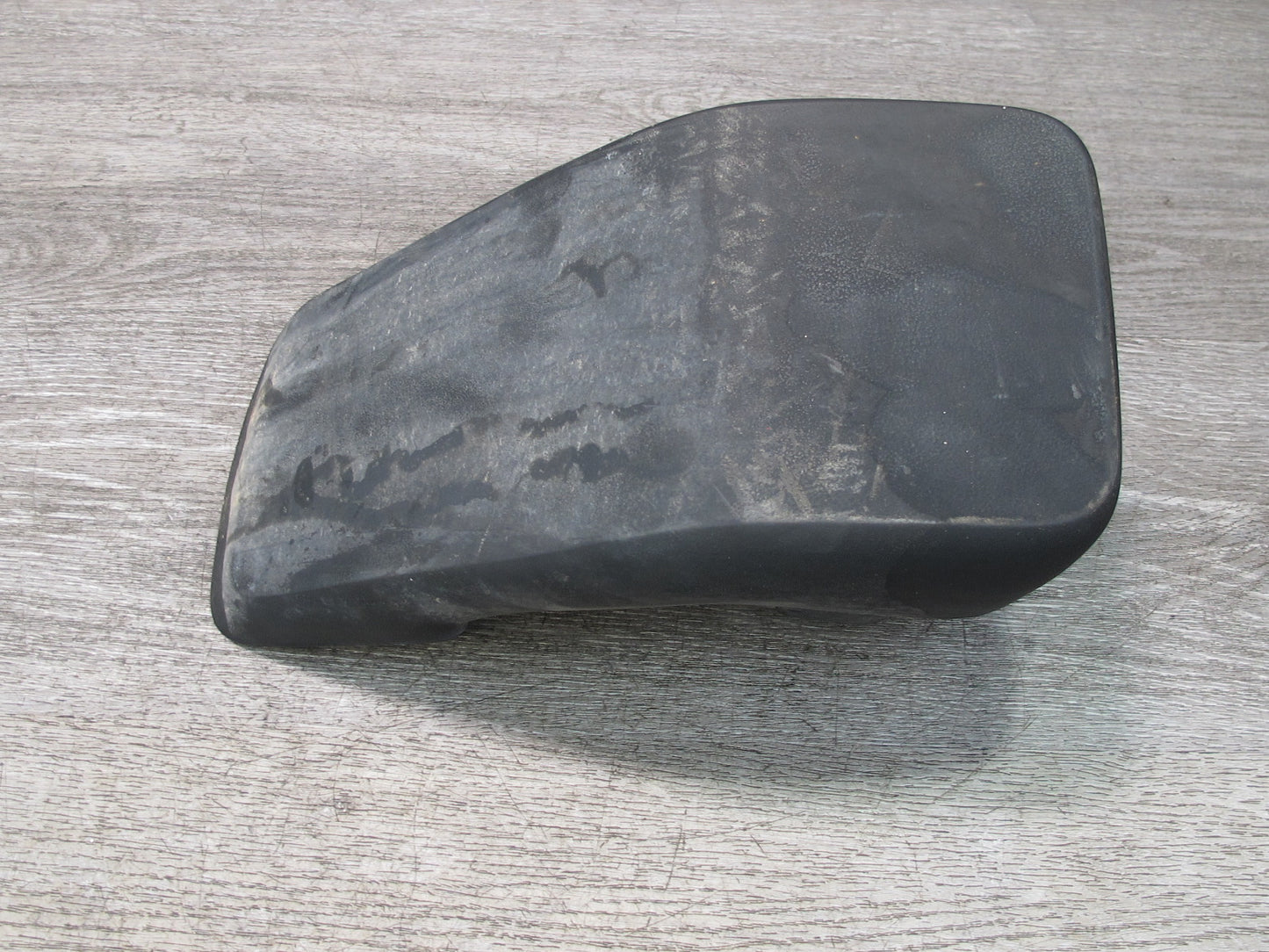 1984-1986 Porsche 928 S Rear Bumper Left & Right Side Rubber Guard Pad Set