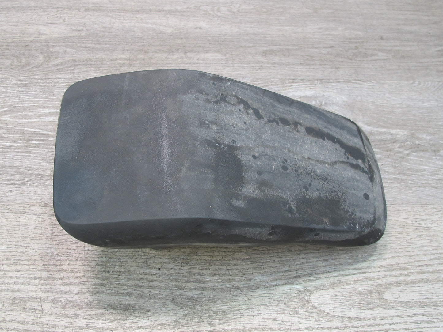 1984-1986 Porsche 928 S Rear Bumper Left & Right Side Rubber Guard Pad Set