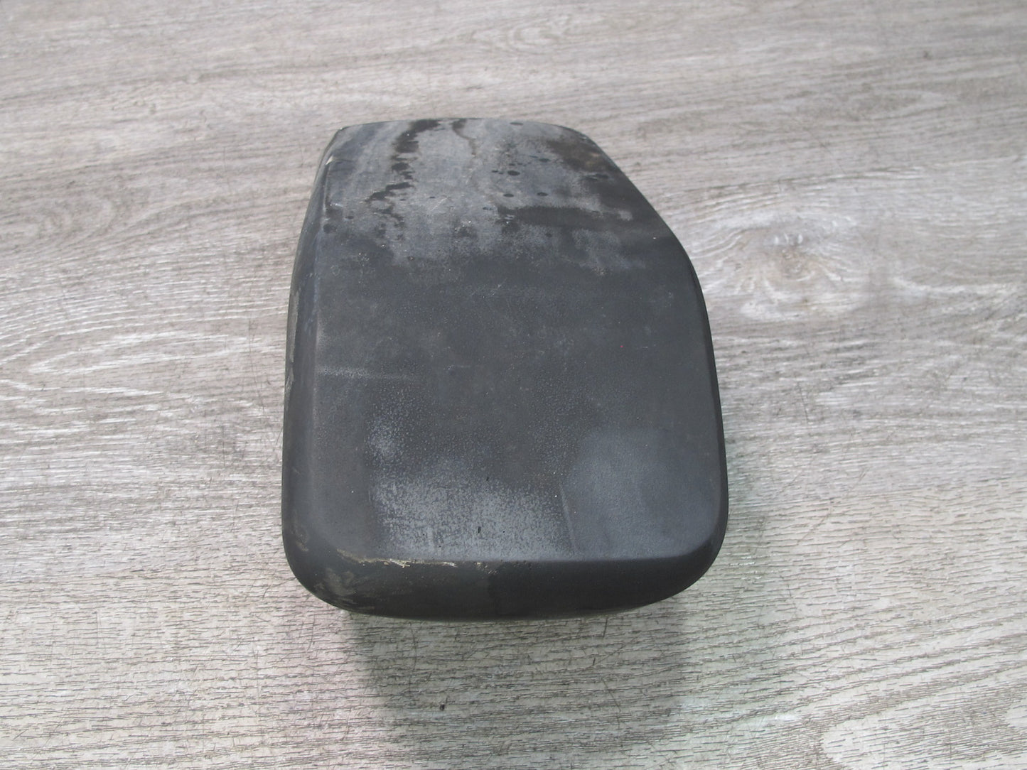 1984-1986 Porsche 928 S Rear Bumper Left & Right Side Rubber Guard Pad Set