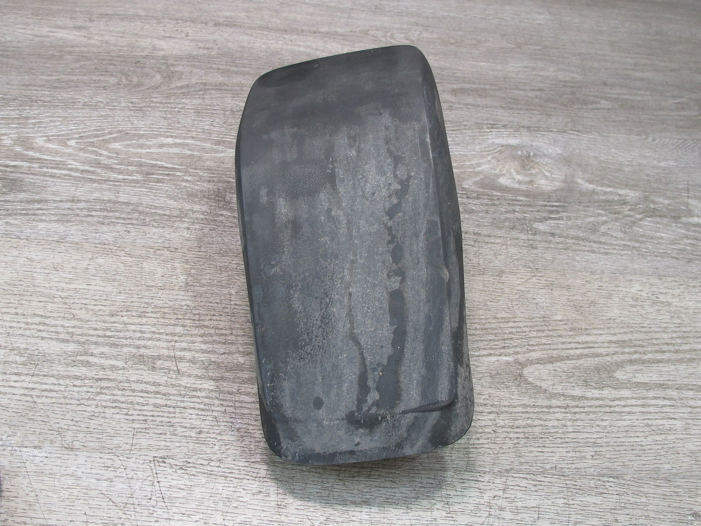 1984-1986 Porsche 928 S Rear Bumper Left & Right Side Rubber Guard Pad Set