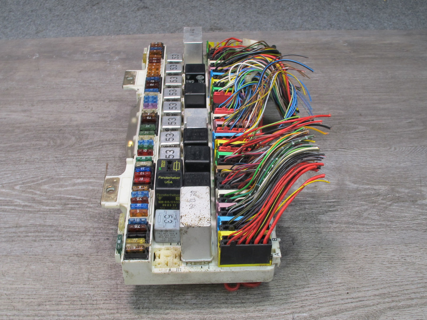 1985 Porsche 928 S Fuse Relay Box Module Unit Mounting Panel