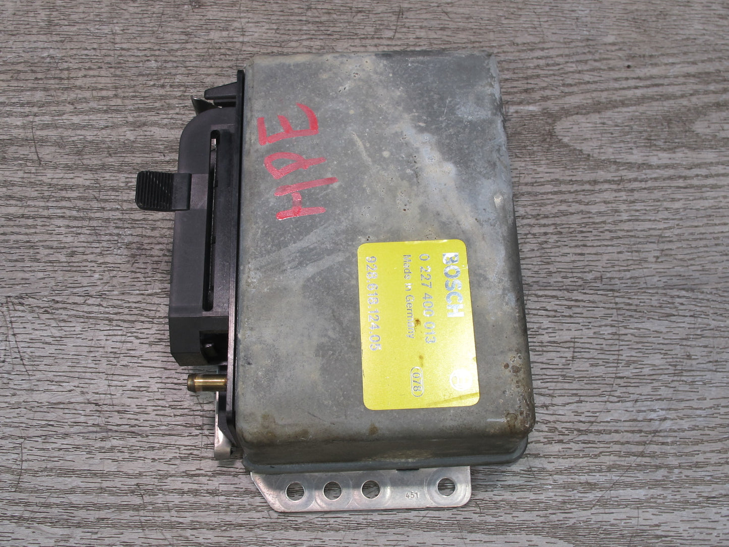 1985-1986 Porsche 928 S Ignition Control Module Unit Computer 92861812405