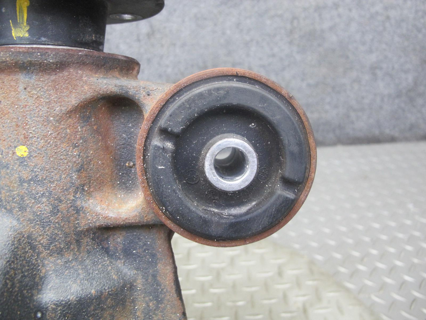 04-09 Nissan Z33 350Z Conv A/T Rear Differential Carrier LSD 3.36 Ratio 51K OEM