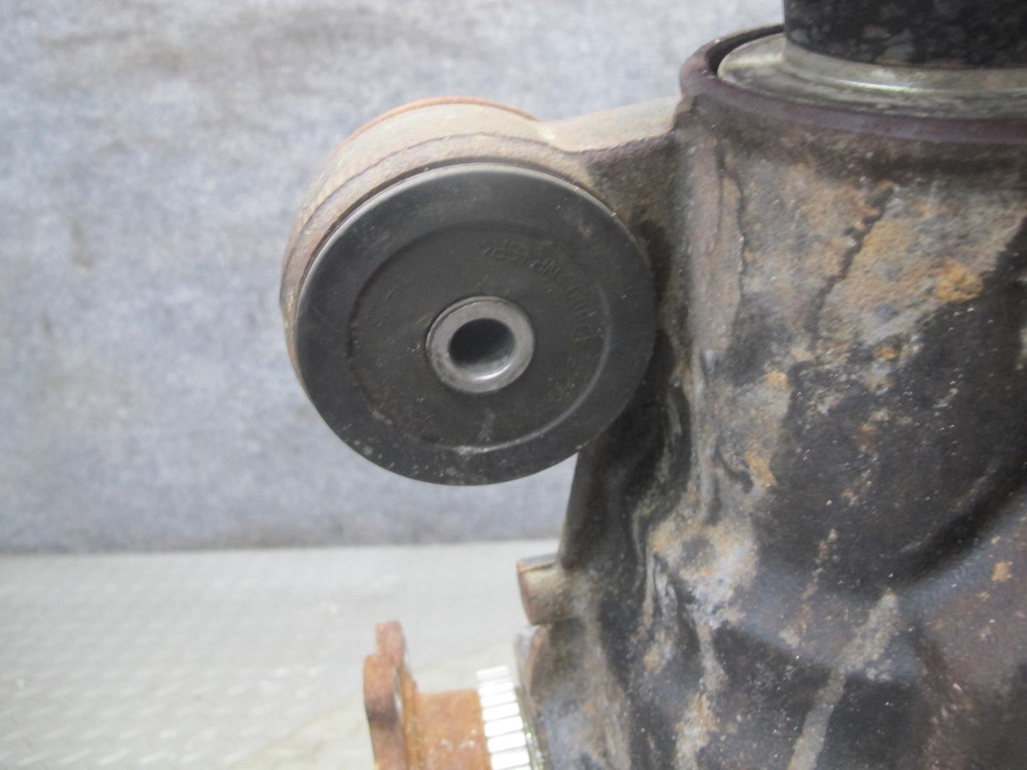 04-09 Nissan Z33 350Z Conv A/T Rear Differential Carrier LSD 3.36 Ratio 51K OEM