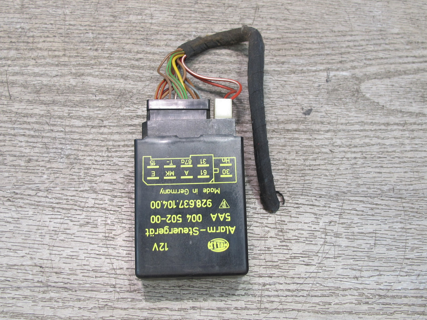 1984-1991 Porsche 928 S Anti Theft Alarm Control Relay Module 92863710400