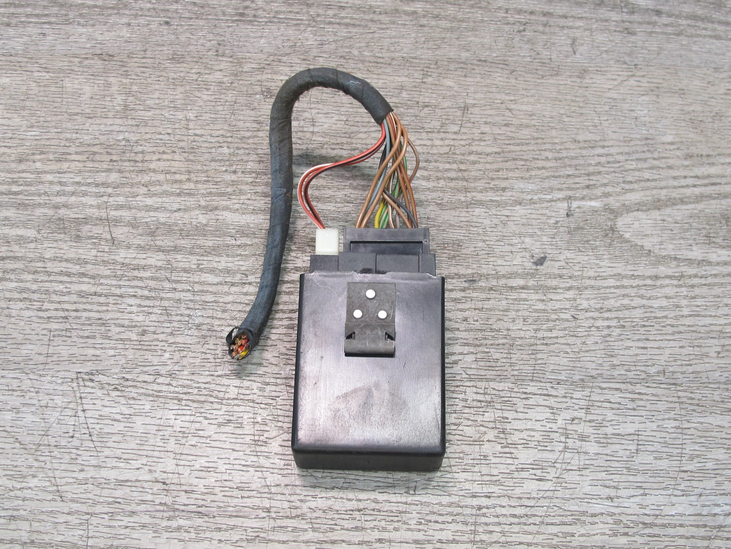 1984-1991 Porsche 928 S Anti Theft Alarm Control Relay Module 92863710400