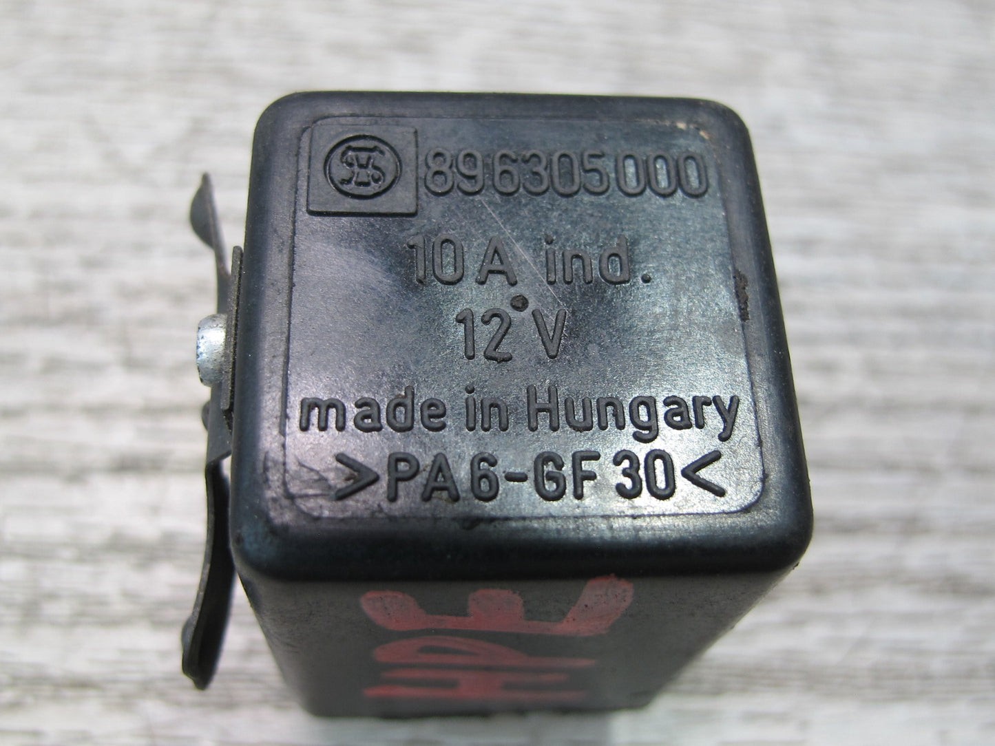 1984-1995 Porsche 928 S Rear Window Wiper Relay Unit 92861810400