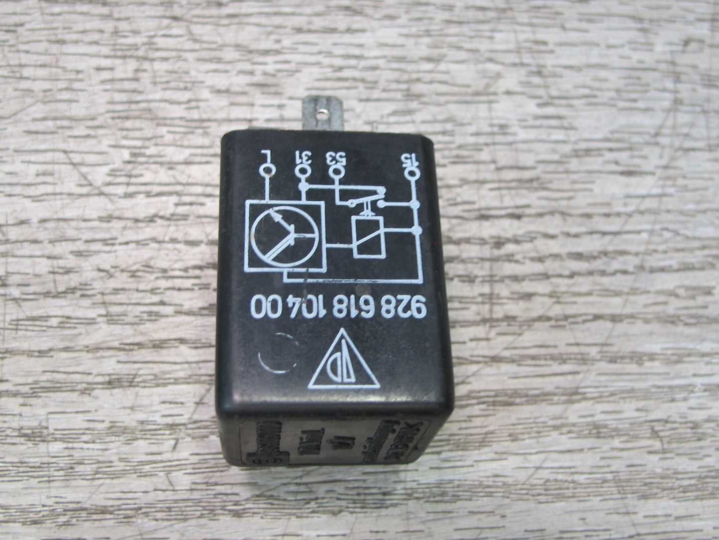 1984-1995 Porsche 928 S Rear Window Wiper Relay Unit 92861810400