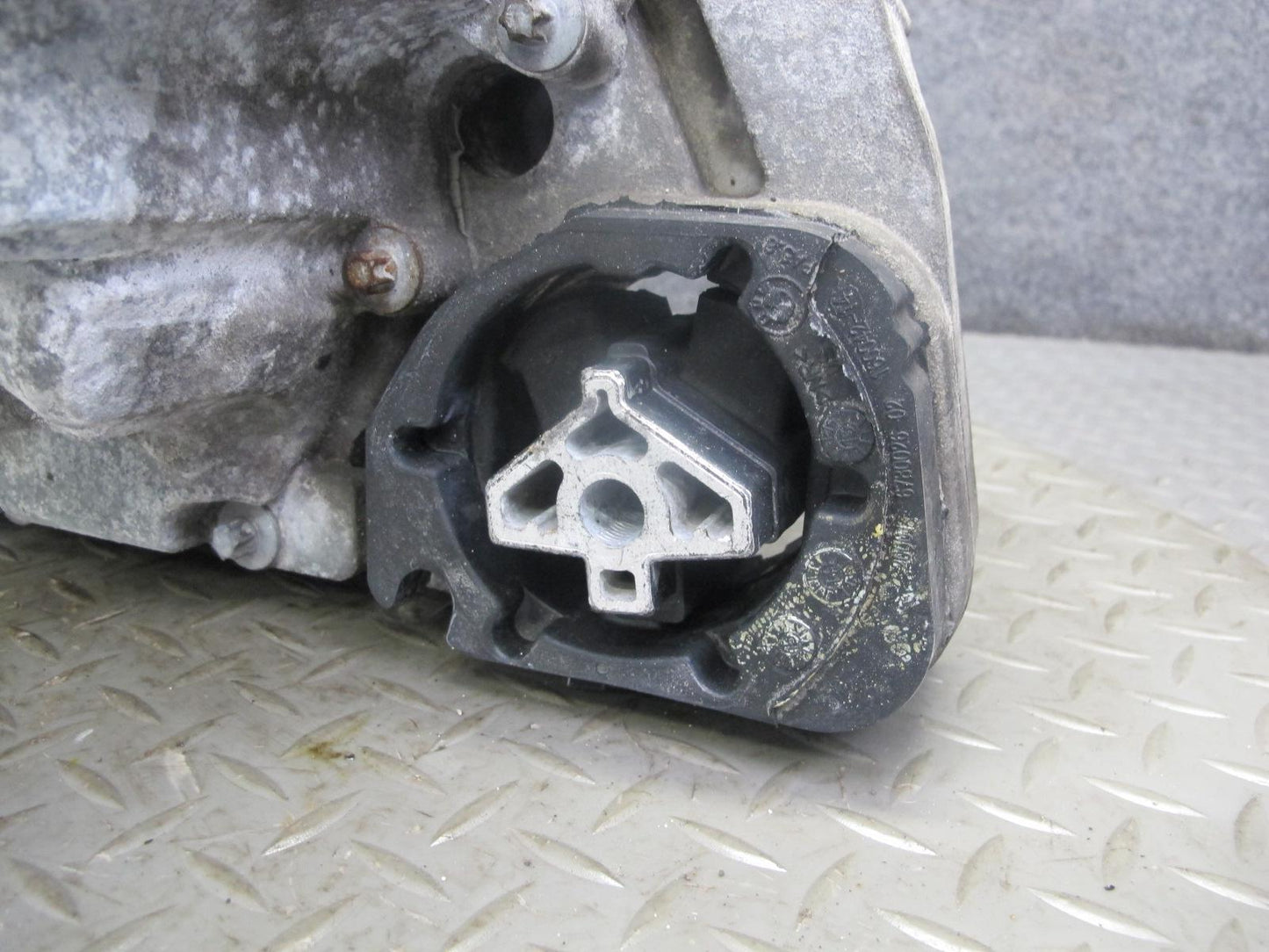 2010-2014 BMW E70 E71 X5M X6M 4.4L AWD ATC700 Transfer Case Box w Motor 86K Mile