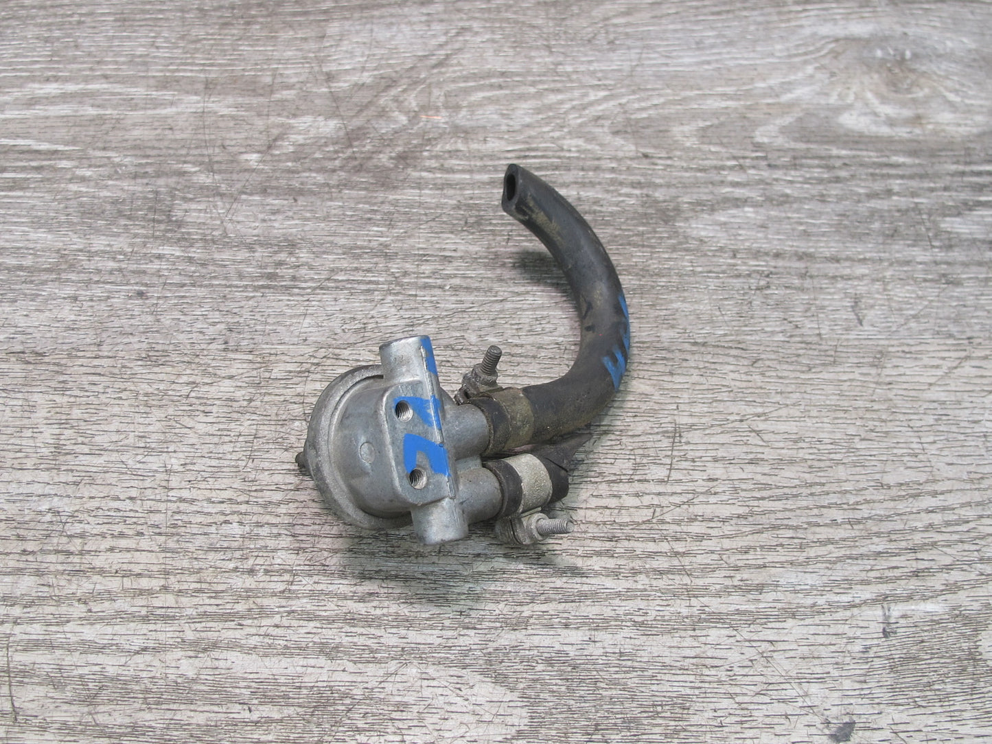 1984-1991 Porsche 928 S Fuel Gas Tank Breather Valve W/ Hose