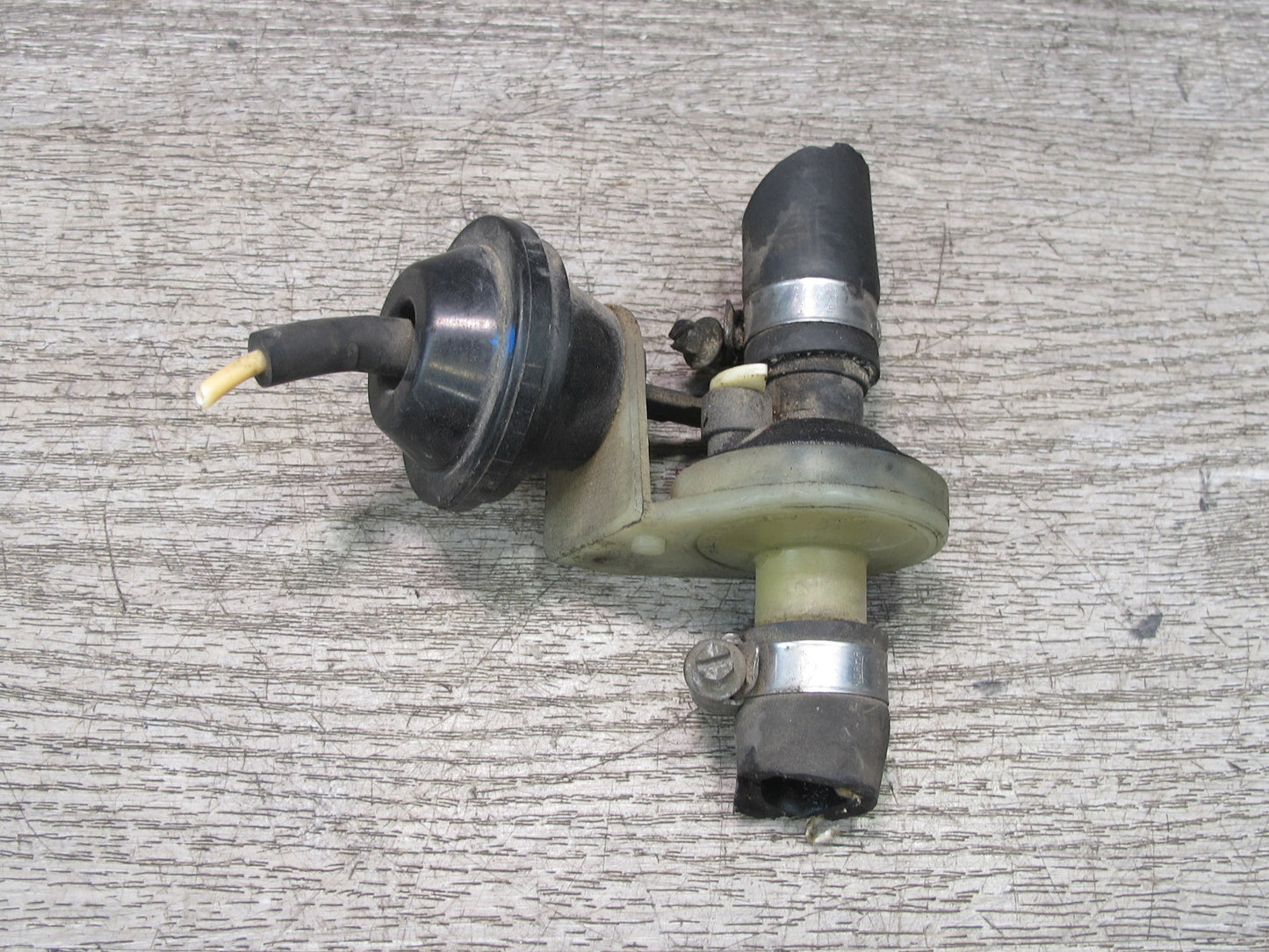 1984-1995 Porsche 928 S Hvac Heater Control Valve
