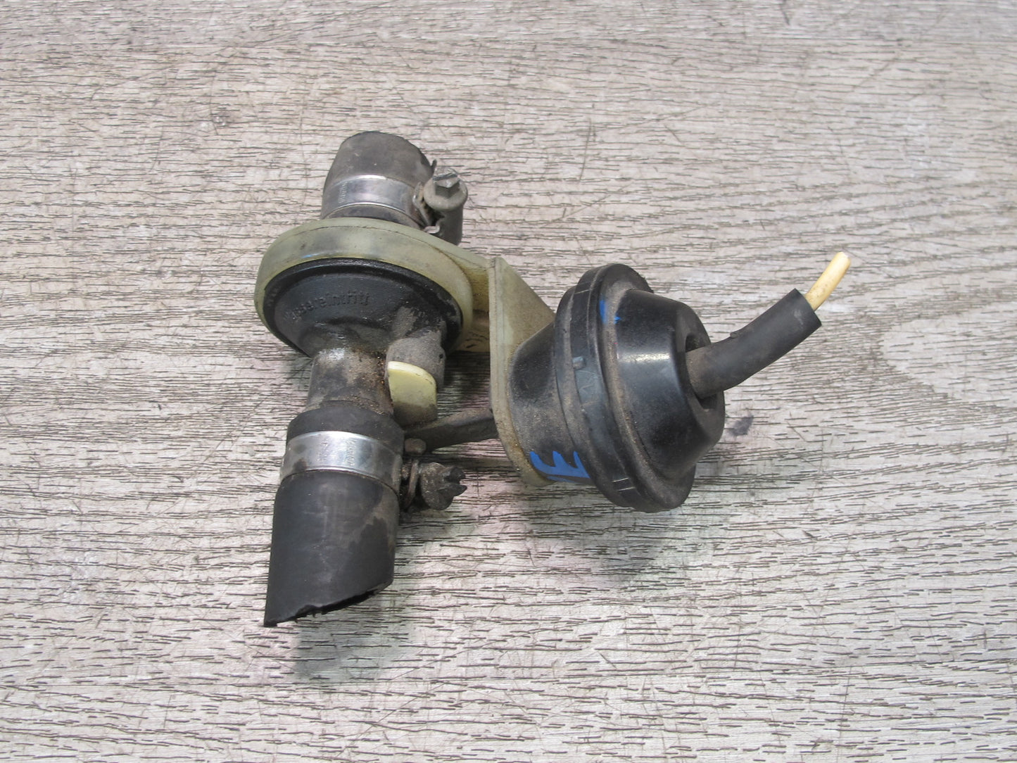 1984-1995 Porsche 928 S Hvac Heater Control Valve