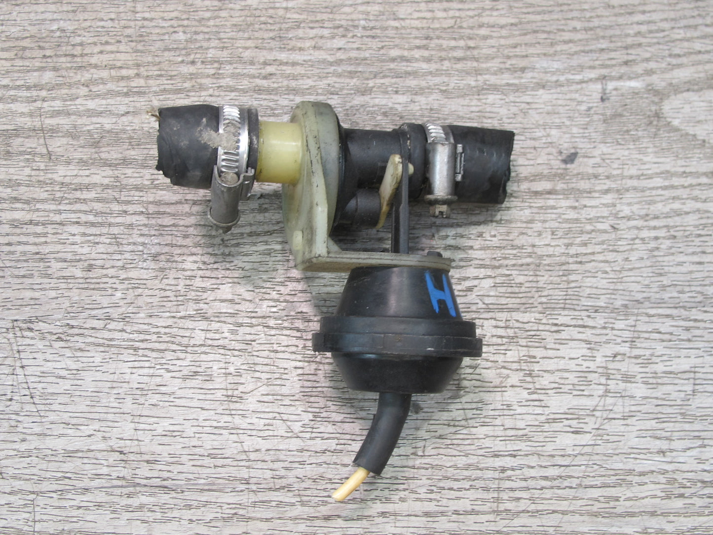1984-1995 Porsche 928 S Hvac Heater Control Valve