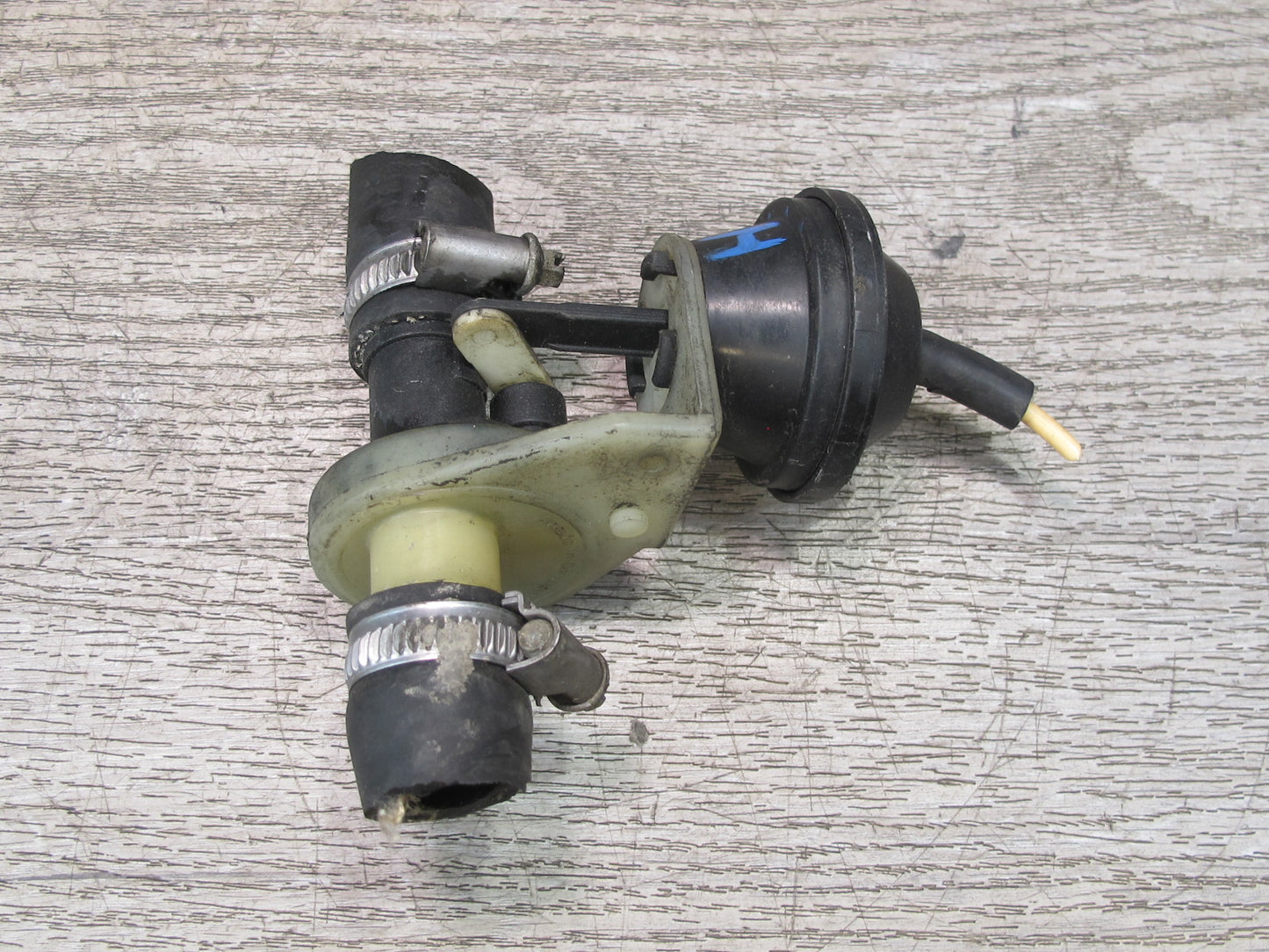 1984-1995 Porsche 928 S Hvac Heater Control Valve