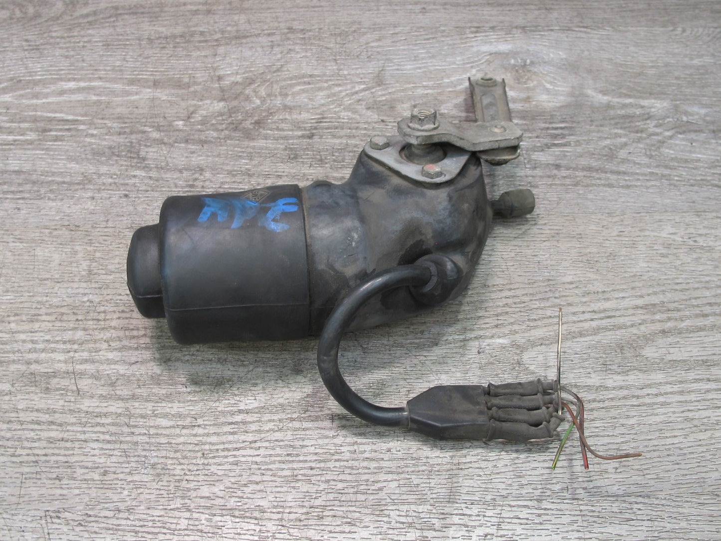 1984-1986 Porsche 928 S Front Headlight Lamp Electric Power Motor