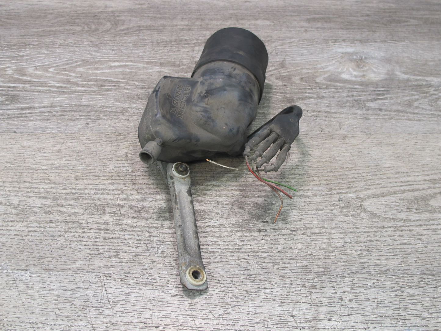 1984-1986 Porsche 928 S Front Headlight Lamp Electric Power Motor