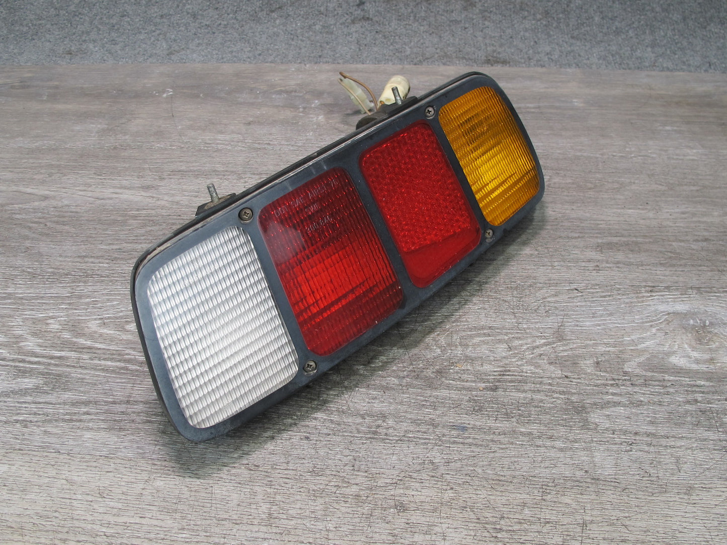 1978-1986 Porsche 928 S Rear Right Passenger Side Tail Brake Light Lamp
