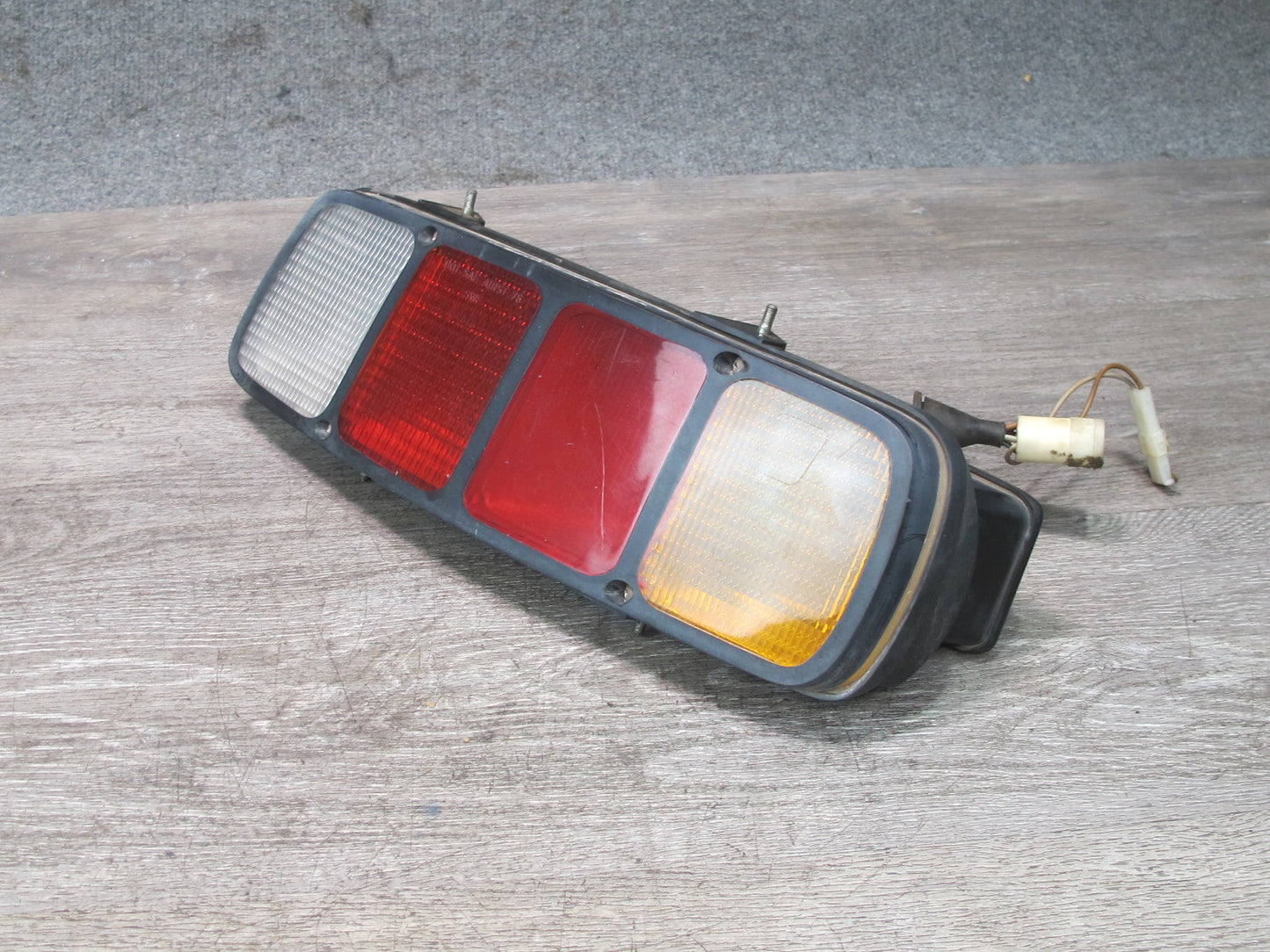1978-1986 Porsche 928 S Rear Right Passenger Side Tail Brake Light Lamp