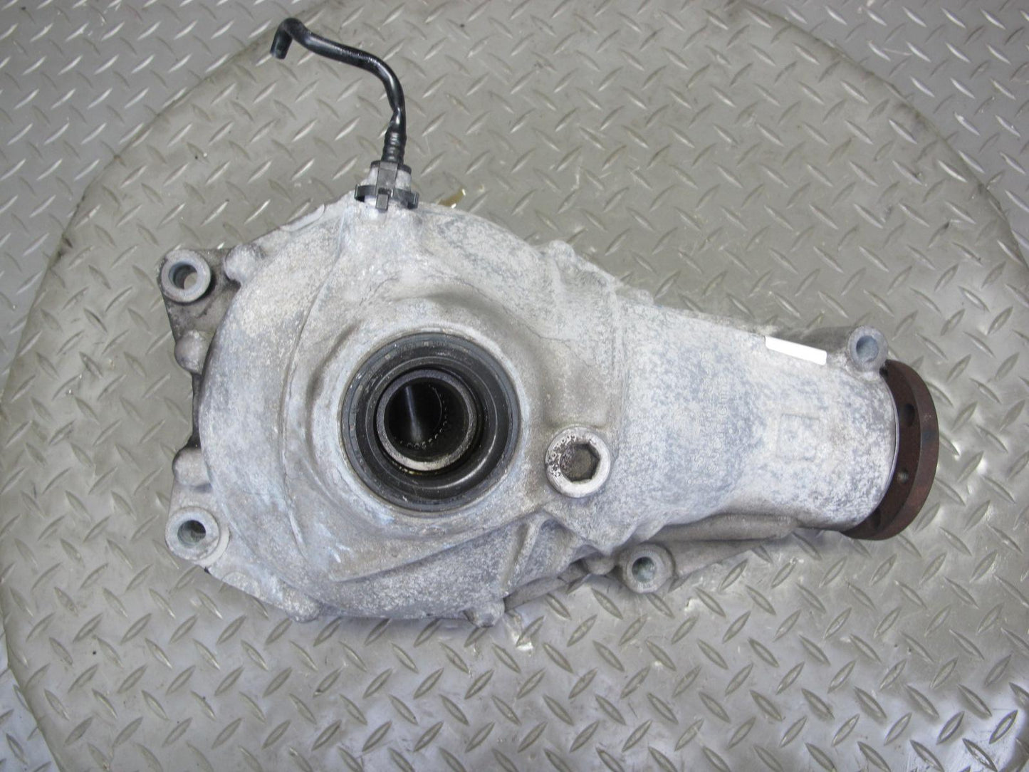 11-14 BMW E70 E71 X5M X6M AWD Front Differential Carrier 3.91 Ratio 86k Miles