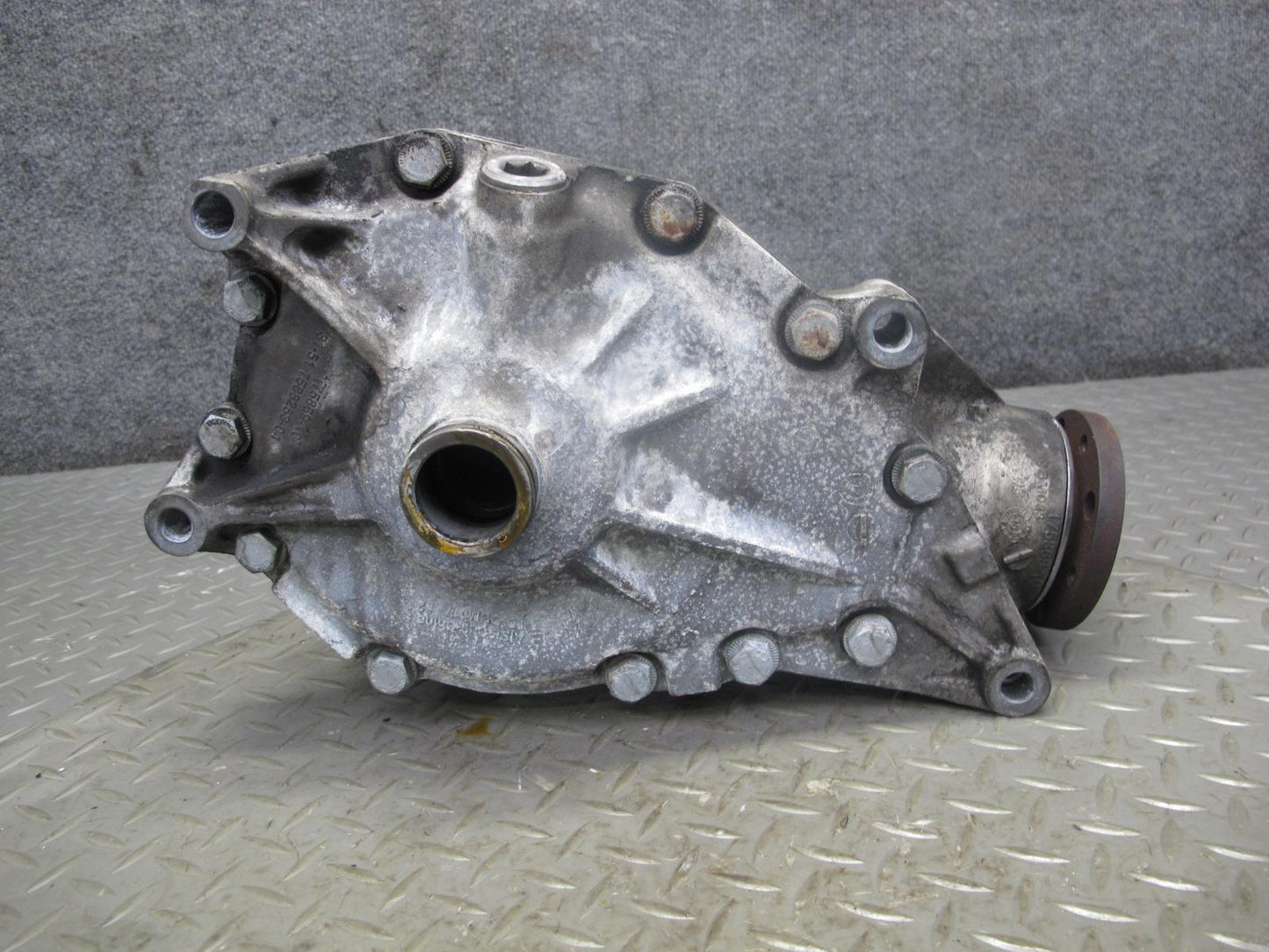 11-14 BMW E70 E71 X5M X6M AWD Front Differential Carrier 3.91 Ratio 86k Miles