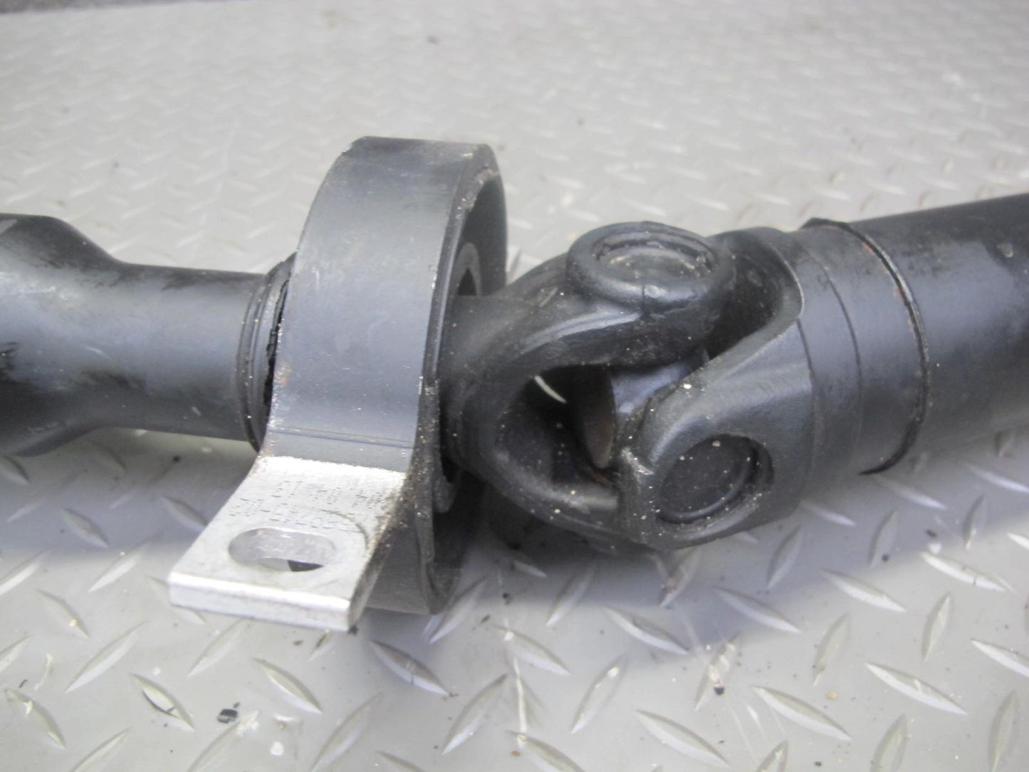 2008-2014 BMW E71 E72 X6 X6M AWD Rear Driveshaft Drive Shaft 86K Miles 7564398
