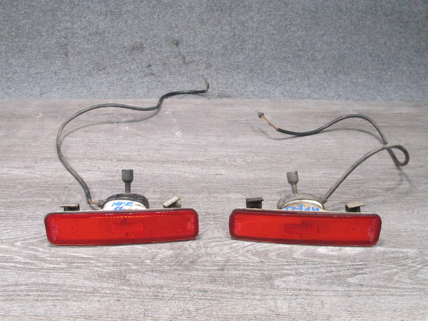 1983-1995 Porsche 928 S Rear Left & Right Side Marker Light Lamp Set