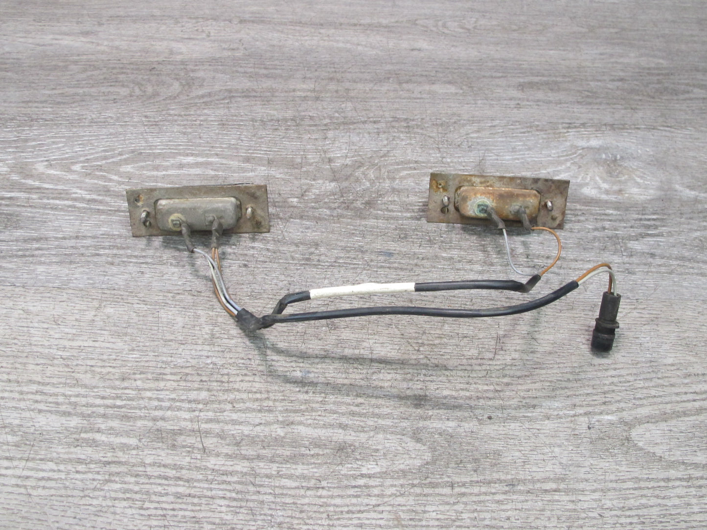 1978-1986 Porsche 928 S Set of 2 Rear Left & Right License Plate Light Lamp