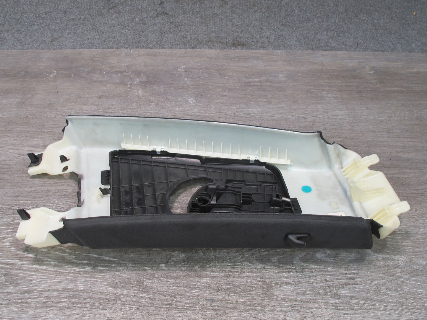 2017-2020 Maserati Levante M161 Interior Left Side B Pillar Upper Trim Panel