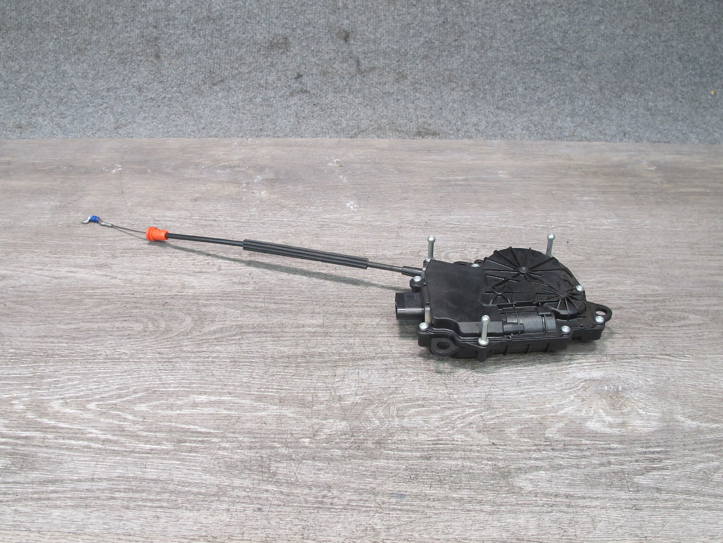 2017-2020 Maserati Levante M161 Rear Trunk Lid Lock Latch Actuator Motor