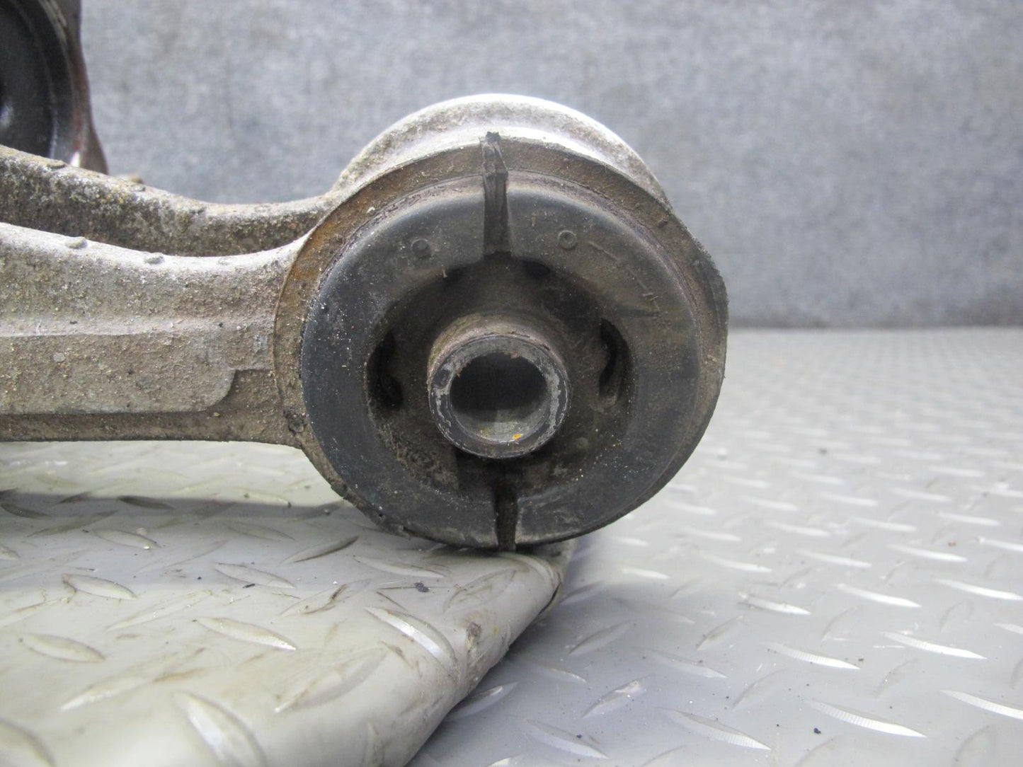 1988 Mazda RX7 Convert M/T 5-SPEED NA Open Rear Differential Carrier 4.10 R OEM