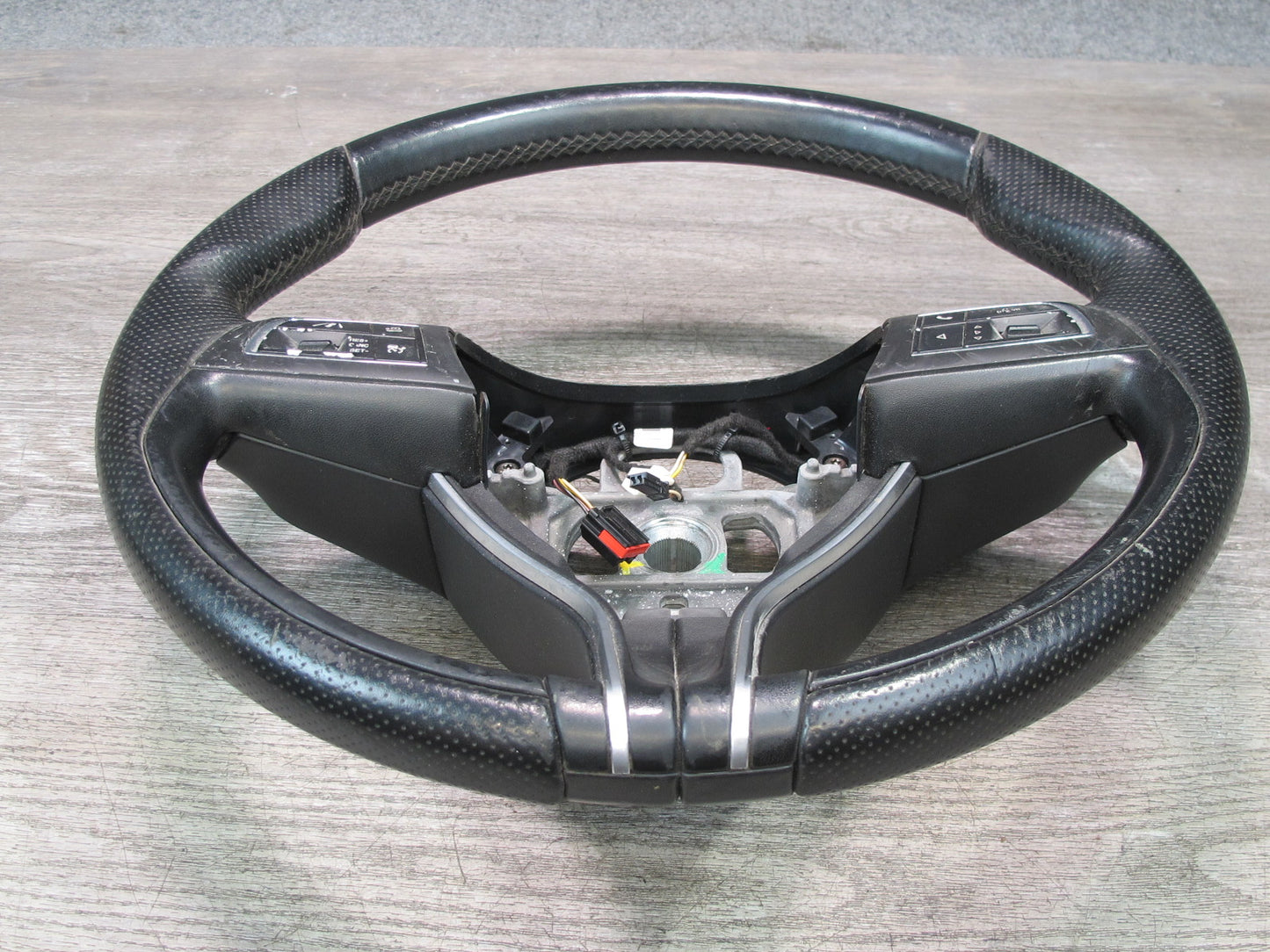 2017-2020 Maserati Levante M161 Leather Steering W/ Controls Black