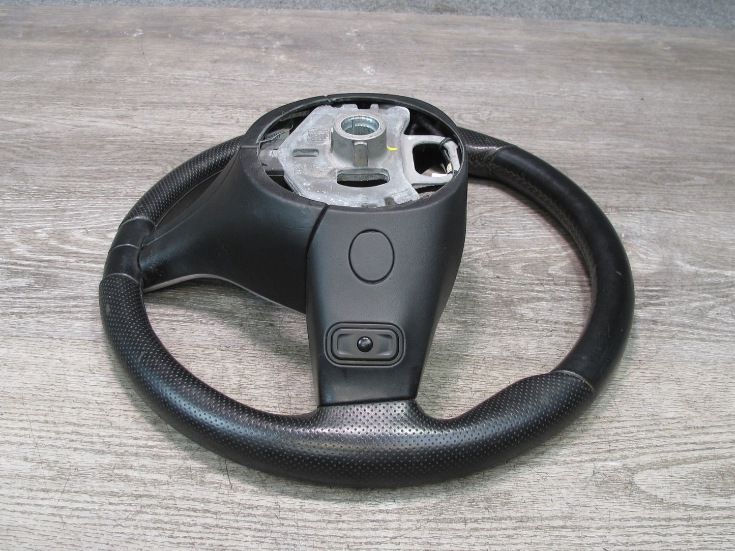 2017-2020 Maserati Levante M161 Leather Steering W/ Controls Black