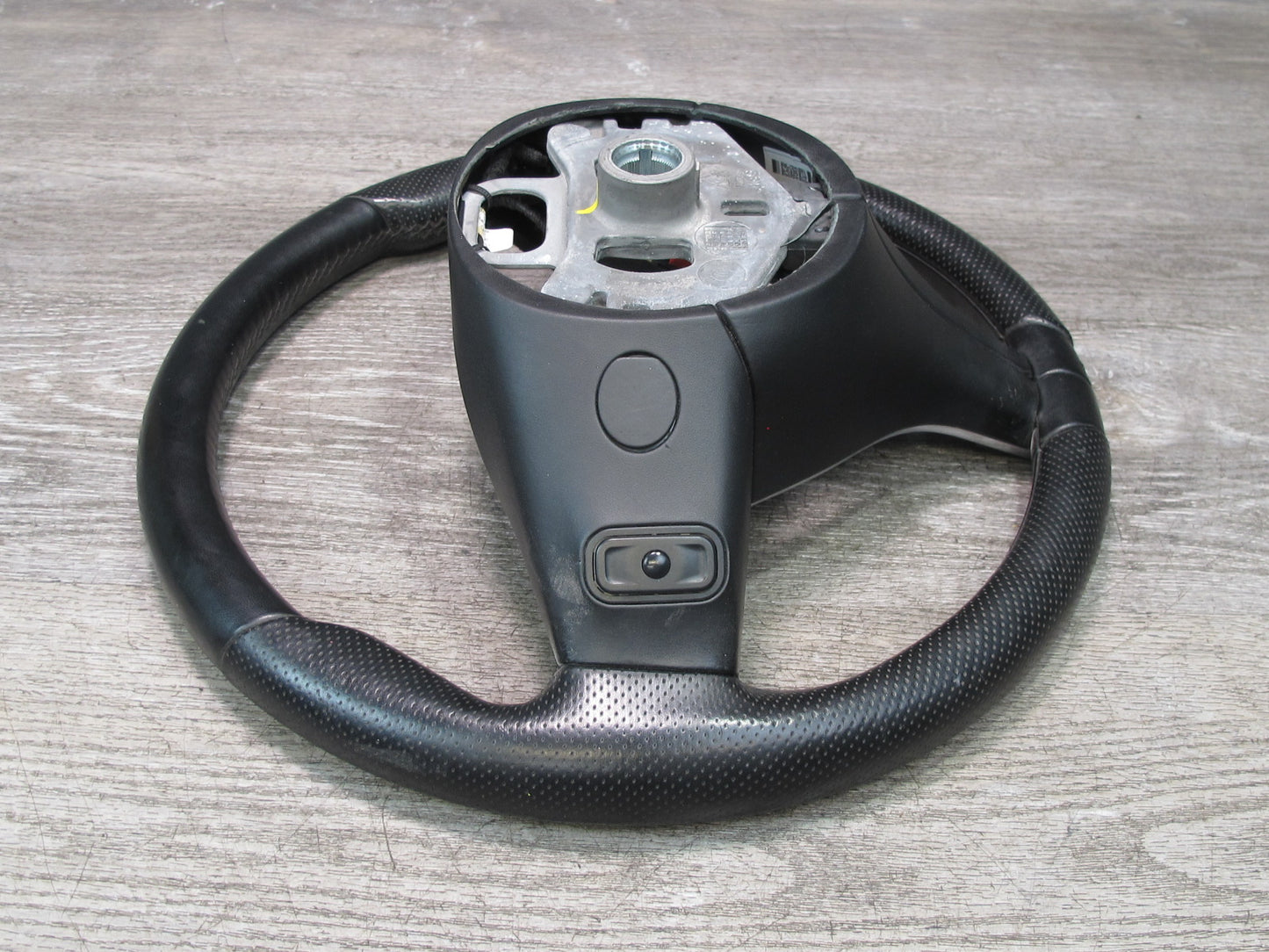 2017-2020 Maserati Levante M161 Leather Steering W/ Controls Black