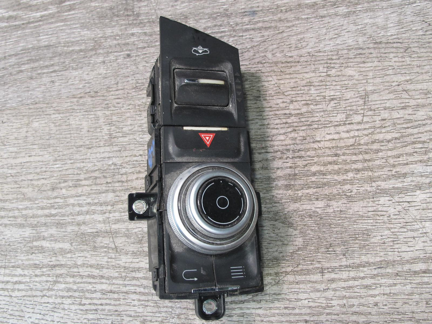 2017-2020 Maserati Levante M161 Center Console Multimedia Suspension Switch