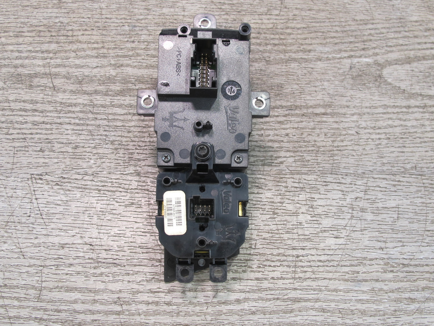 2017-2020 Maserati Levante M161 Center Console Multimedia Suspension Switch