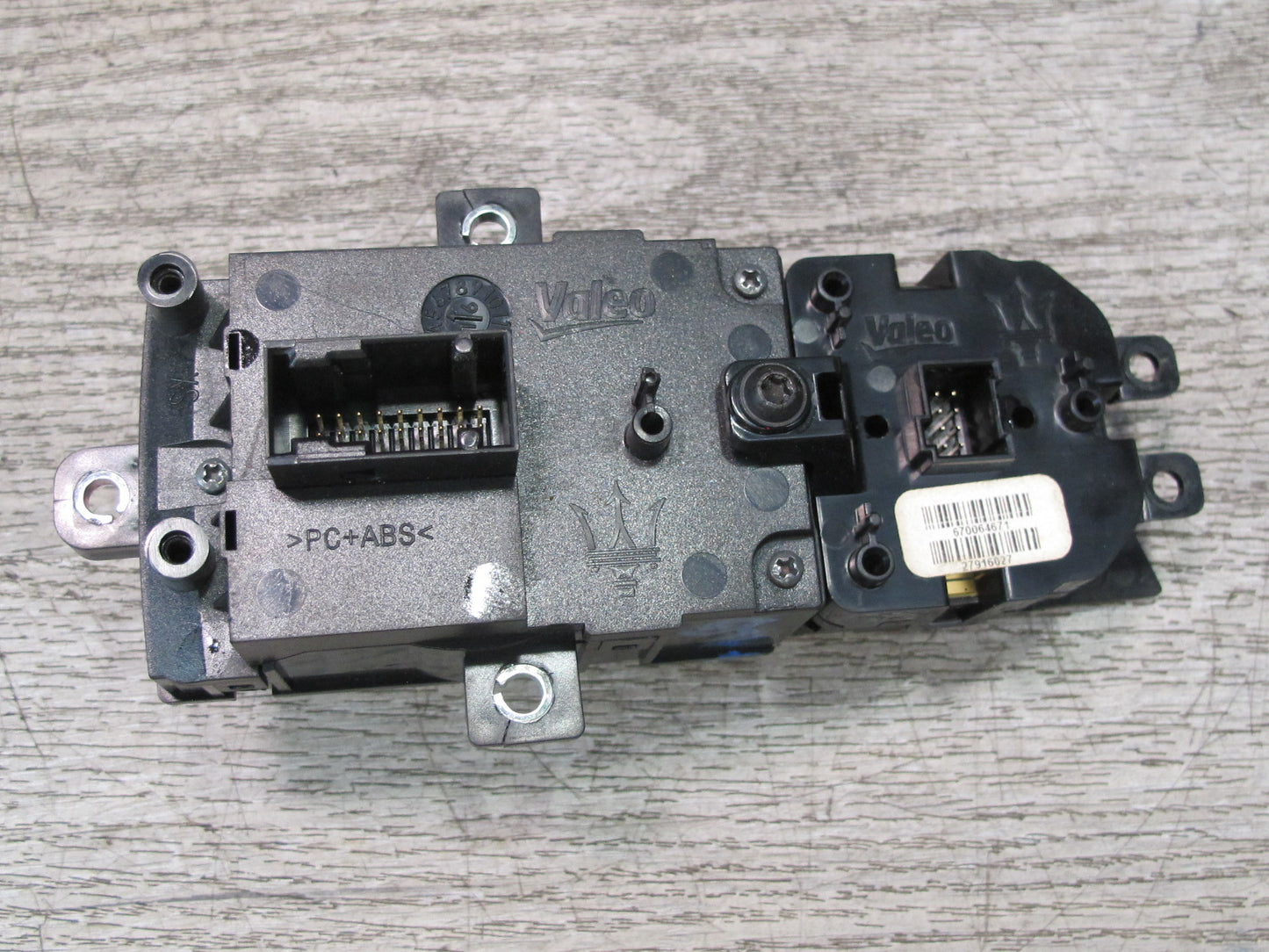 2017-2020 Maserati Levante M161 Center Console Multimedia Suspension Switch