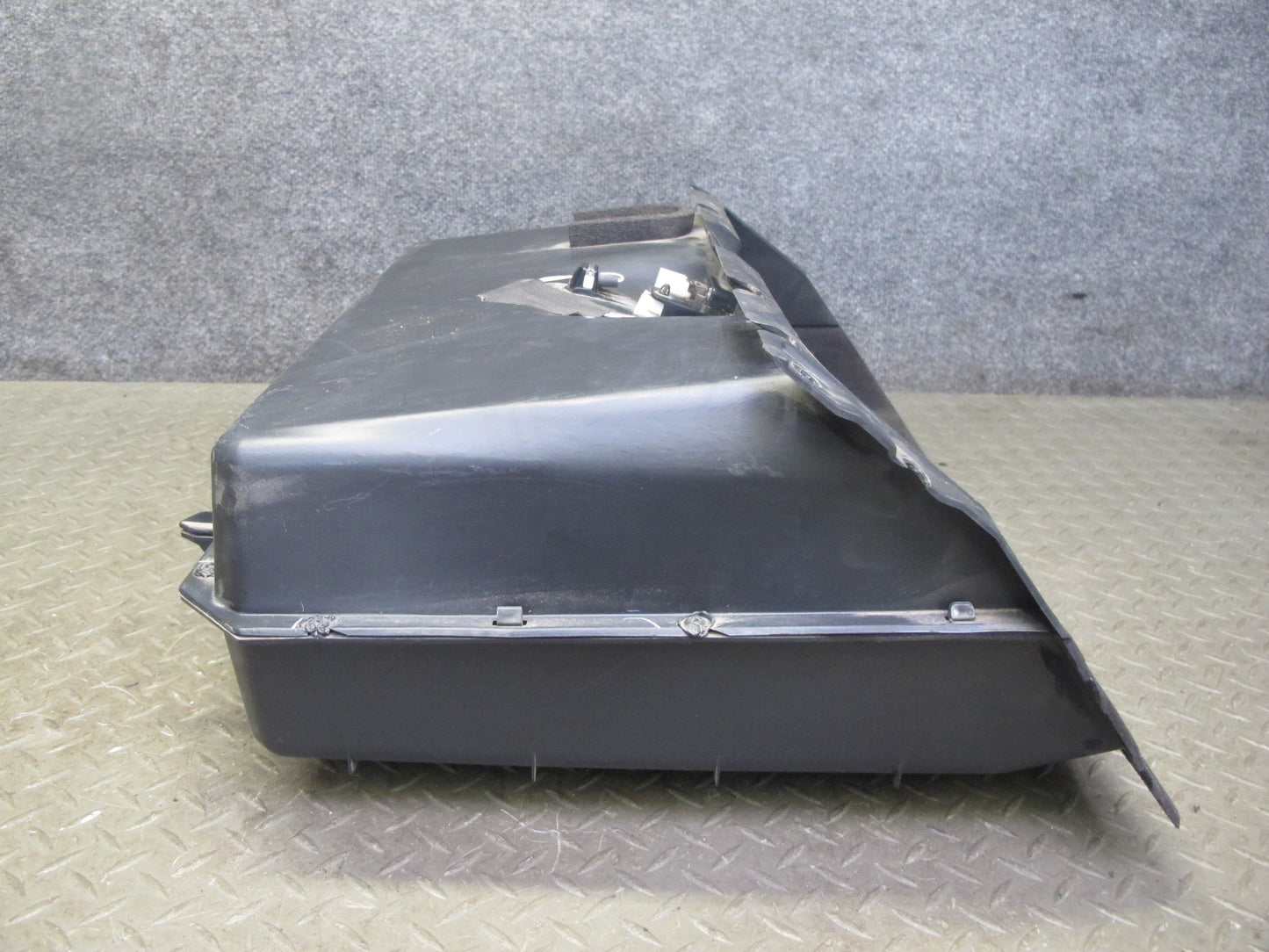 07-09 Nissan 350Z Z33 Convertible Rear Floor Center Storage Compartment OEM