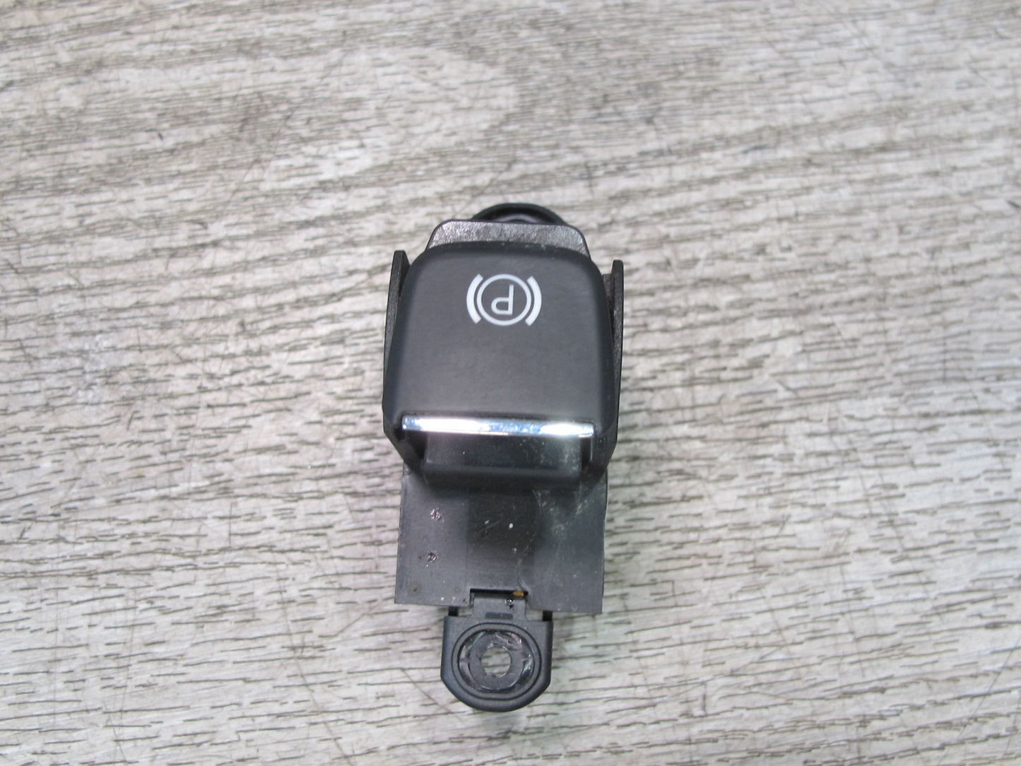 2017-2020 Maserati Levante M161 Electronic Parking Button Switch 670044769