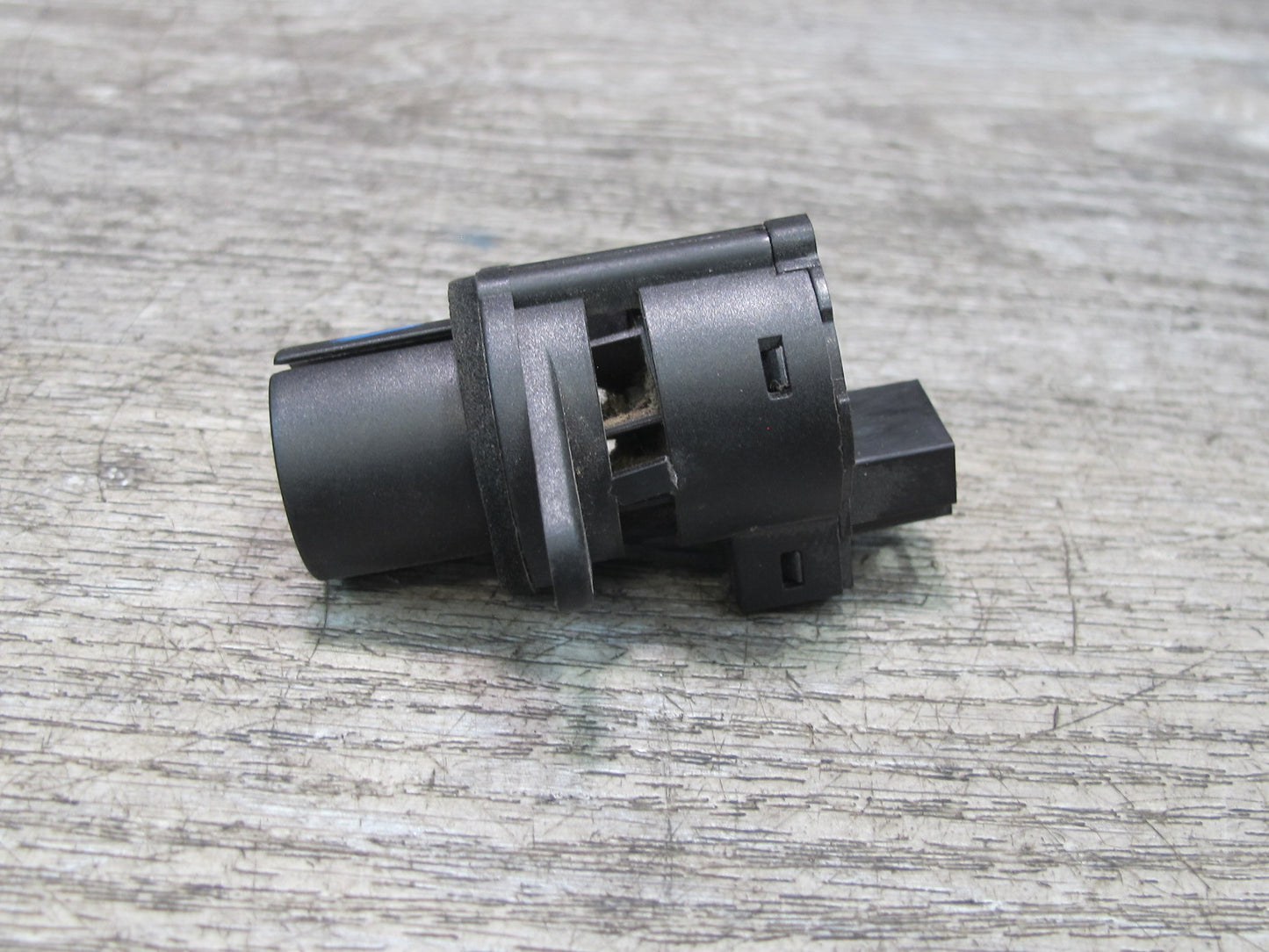 2017-2020 Maserati Levante M161 Cabin Air Temp Temperature Sensor Module