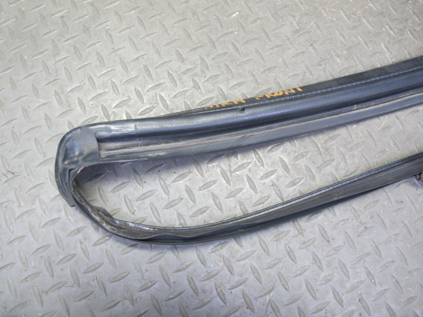 88-91 Mazda RX7 FC3S Convertible Front Windshield Weatherstrip Rubber Seal OEM