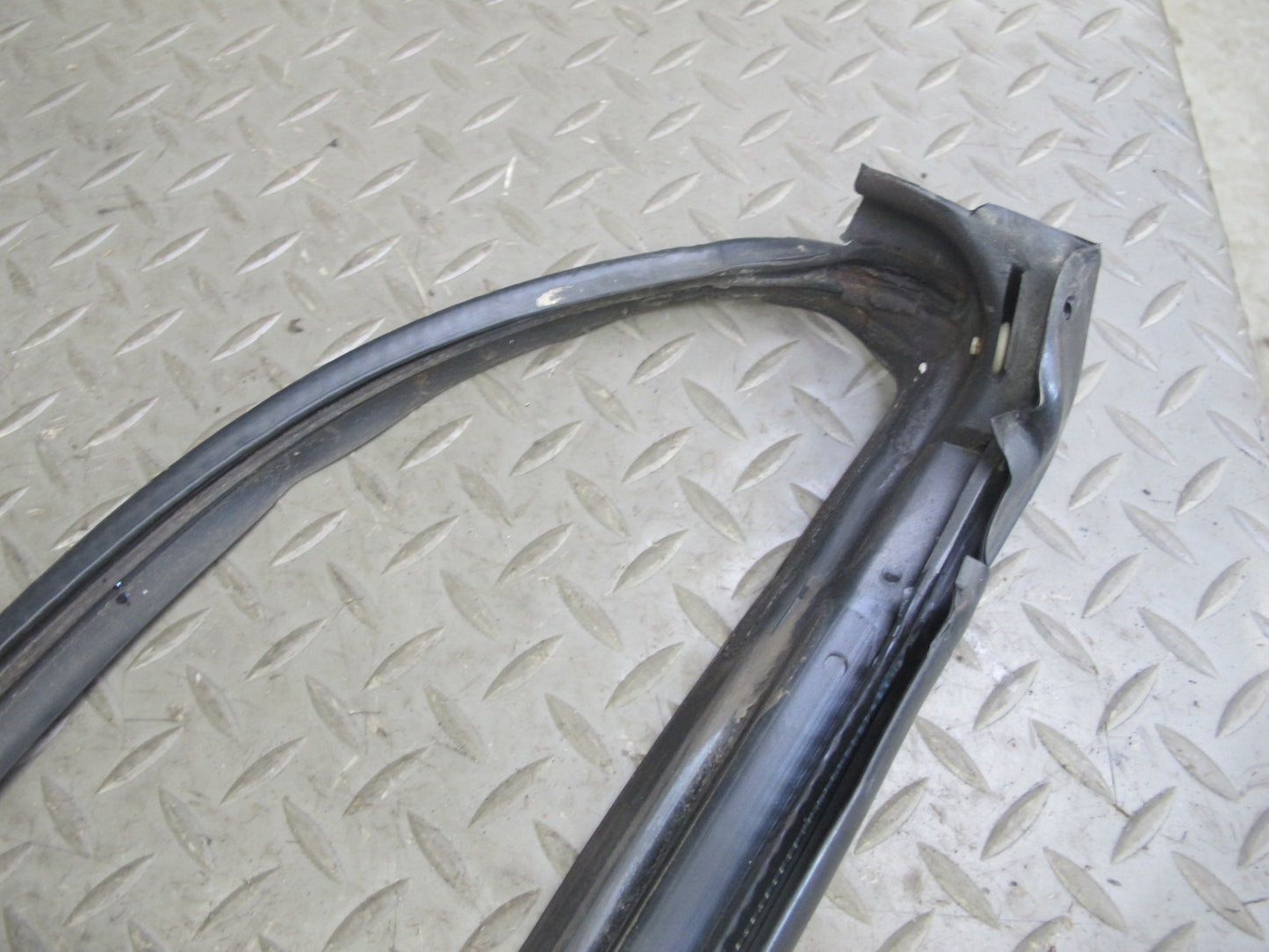 88-91 Mazda RX7 FC3S Convertible Front Windshield Weatherstrip Rubber Seal OEM