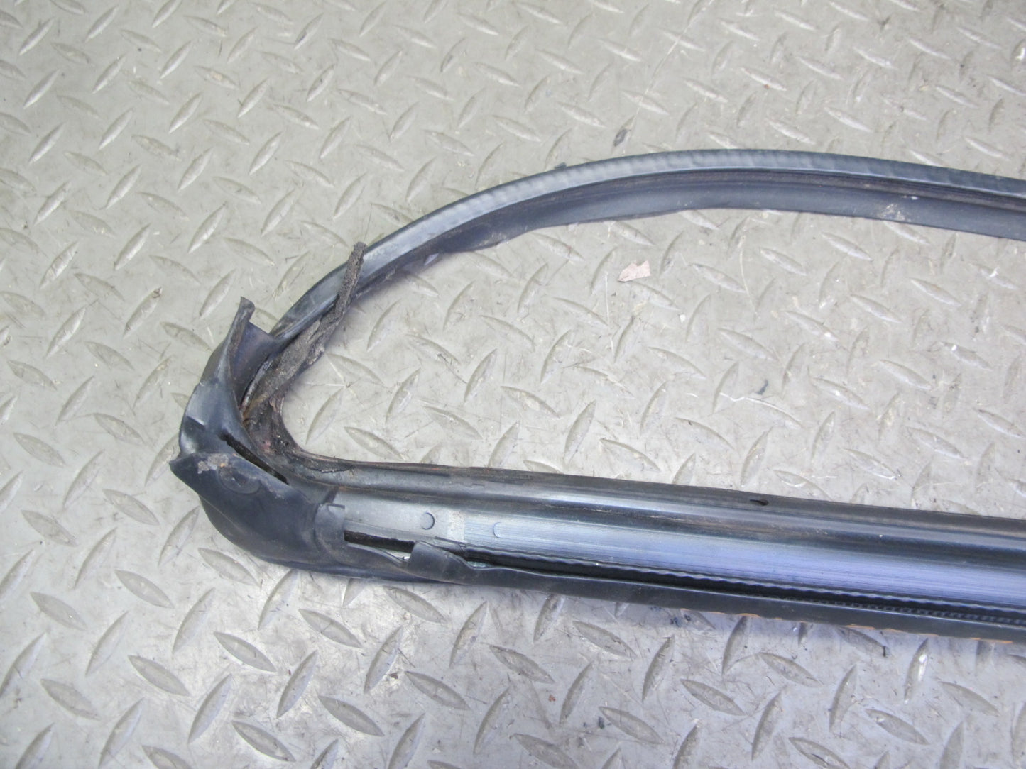 88-91 Mazda RX7 FC3S Convertible Front Windshield Weatherstrip Rubber Seal OEM