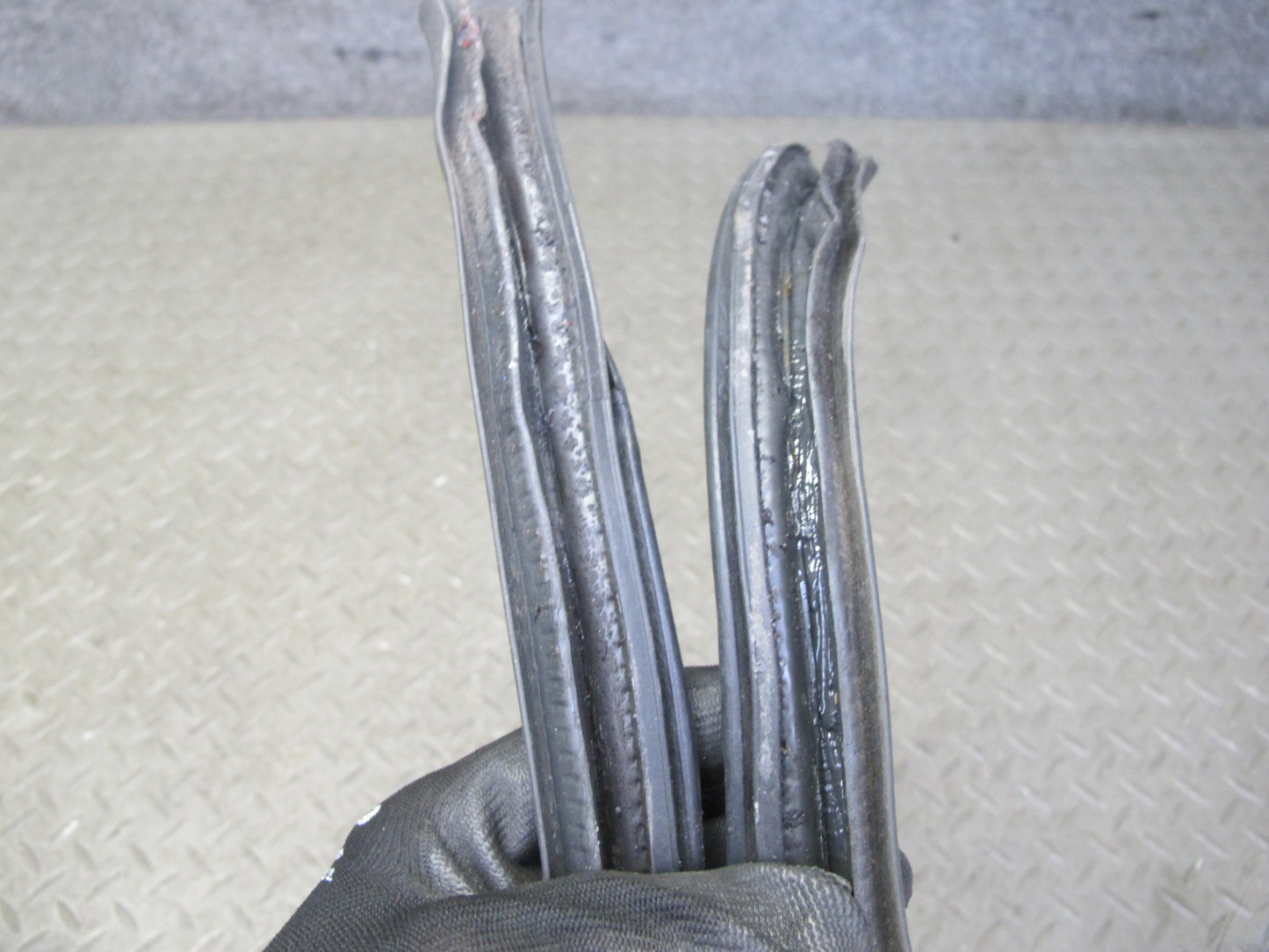 88-91 Mazda RX7 FC3S Convertible Left Door Weatherstrip Rubber Seal Set OEM