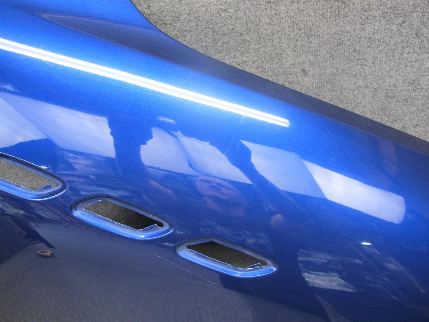 2017-2020 Maserati Levante M161 Front Right Side Fender Shell Cover Panel Blue
