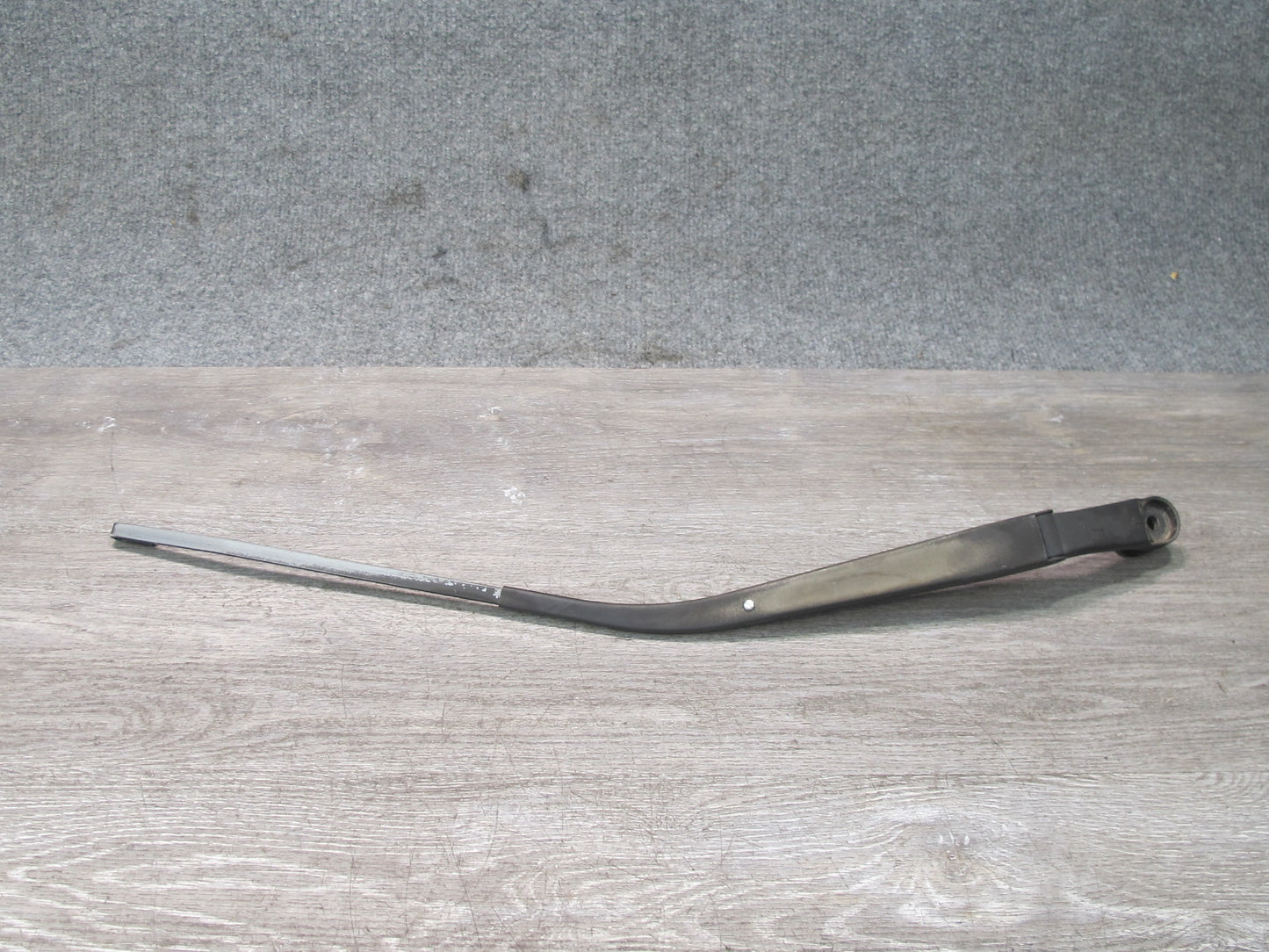 04-11 Mazda RX-8 Set of 2 Front Left & Right Windshield Wiper Arm OEM